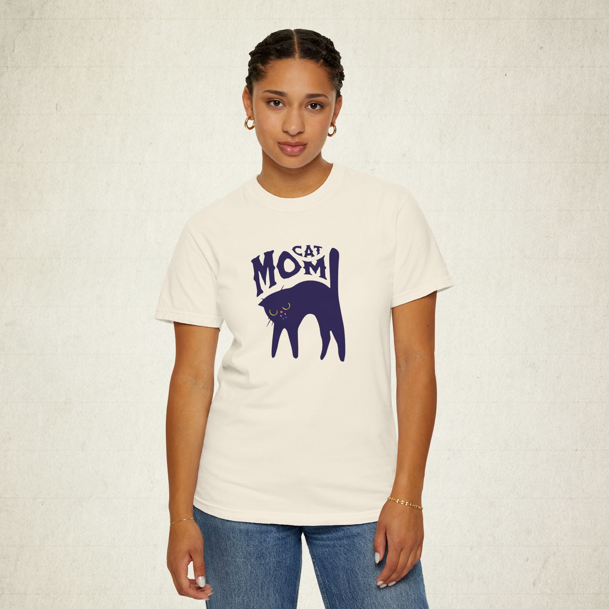 Cat Mom Garment-Dyed Women T-shirt